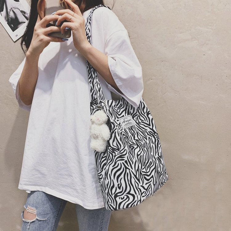 Korean Chic Big Casual Tote Bag Leopard Shoulder Bag Ladies Canvas Bag New Shopping Bag Student Print Handbag Bolsa Mujer